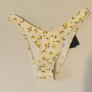 NWT A&F lemon print bikini bottoms